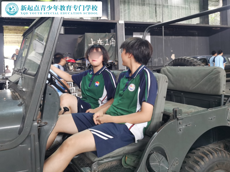 新起點青少年特訓(xùn)學(xué)校開展國防教育基地研學(xué)活動