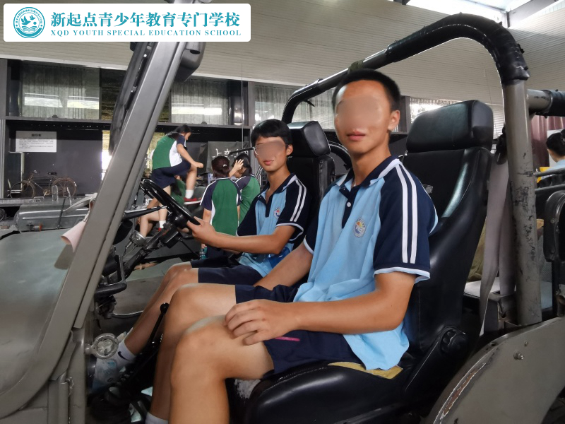 新起點青少年特訓(xùn)學(xué)校開展國防教育基地研學(xué)活動