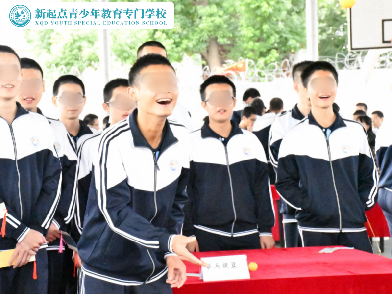 新起點(diǎn)教育專門學(xué)校成功舉辦“盛世華章”國(guó)慶慶典晚會(huì)